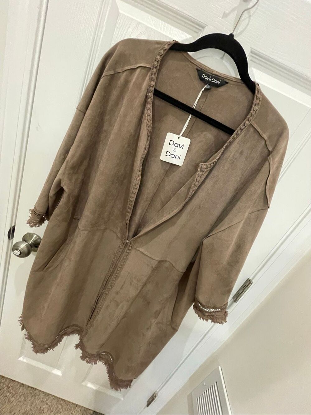 Davi & Dani 1XL Taupe Faux Suede Fringe Open Front Cardigan NWT